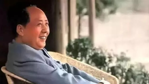 紀(jì)念毛澤東同志誕辰126周年！致敬一代偉人！