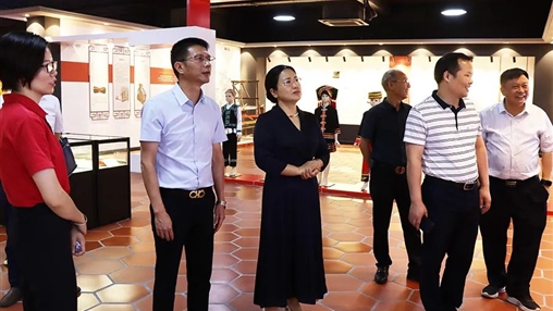 【鑄牢中華民族共同體意識(shí)】梧州市委統(tǒng)戰(zhàn)部副部長(zhǎng)黃杰梅蒞臨百裕調(diào)研指導(dǎo)